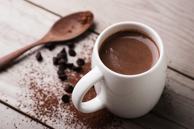 #1 Northern Lights Tour In Iceland from Reykjavik with PRO photos - Hot chocolate, pastries, and the cold