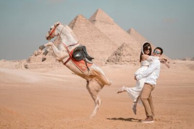 2 hrs Unique Photo session (PhotoShoot) at the Pyramids of Giza