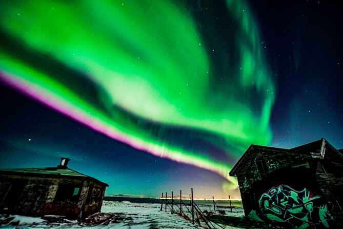 4x4 Reykjavik Northern Lights Tour with Photographer — Aurora RVK - Group size, guide attention, and the small-group promise