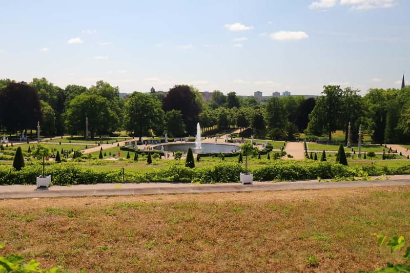 5h Potsdam private tour with Guide, Chauffeur & Photographer - Who should choose this experience