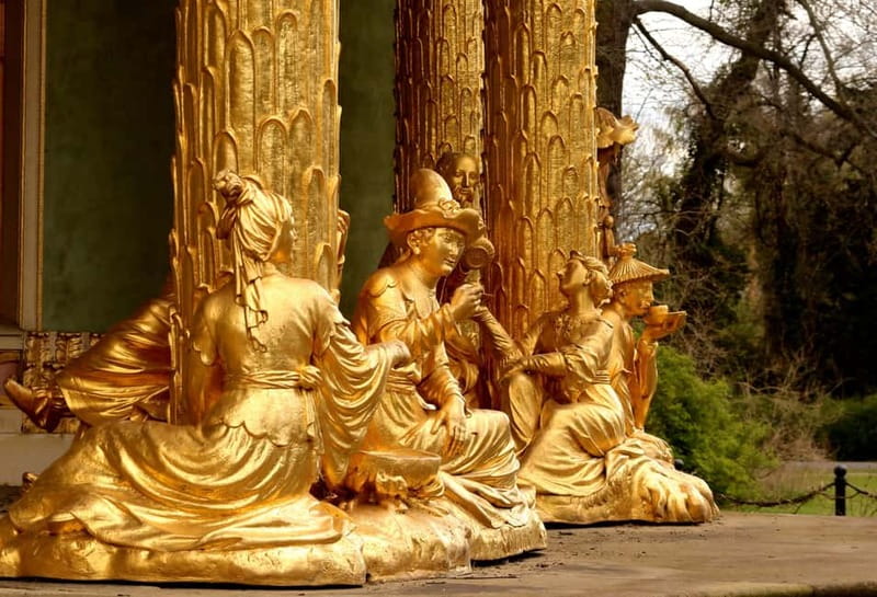5h Potsdam private tour with Guide, Chauffeur & Photographer - Glienicke Bridge and the Cold War border
