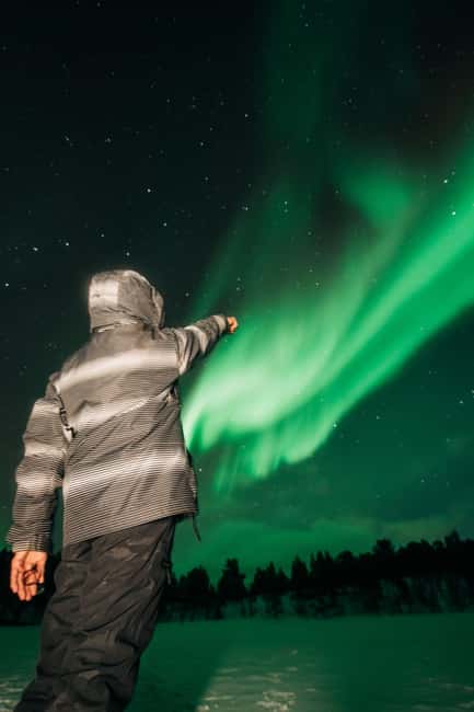 Abisko: Aurora Car Chasing Tour with Photographer - Key points to know before booking