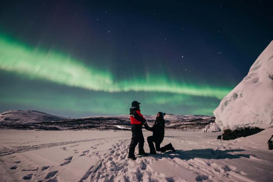 Abisko: Aurora Car Chasing Tour with Photographer - Why this Abisko aurora chase works