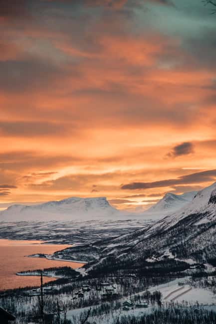 Abisko: Photo Hike with Professional Photographer - Is $127 a fair price?