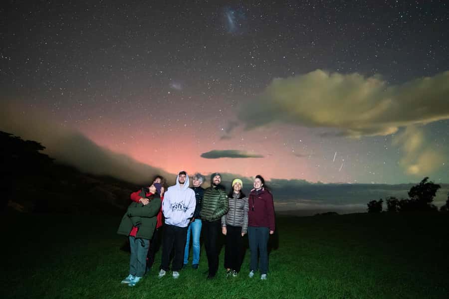 Akaroa: Stargazing Tour with 2 Telescopes & Souvenir Photos - The hot drink and blankets are small but important