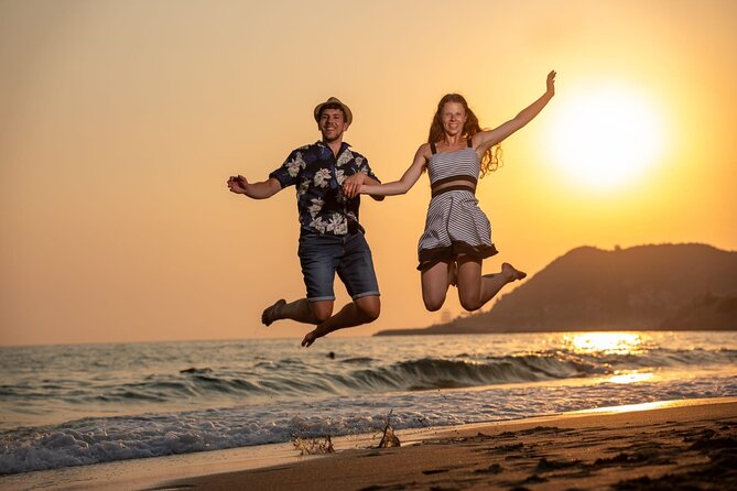 Alanya: Holiday Photo Shoot Families Couples Solo Travelers - Why Cleopatra Beach works so well for holiday portraits