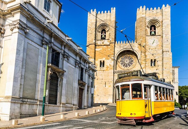 Alfama Photo Walk – Lisbon Photography Experience Led by a Local - Key Points Before You Book
