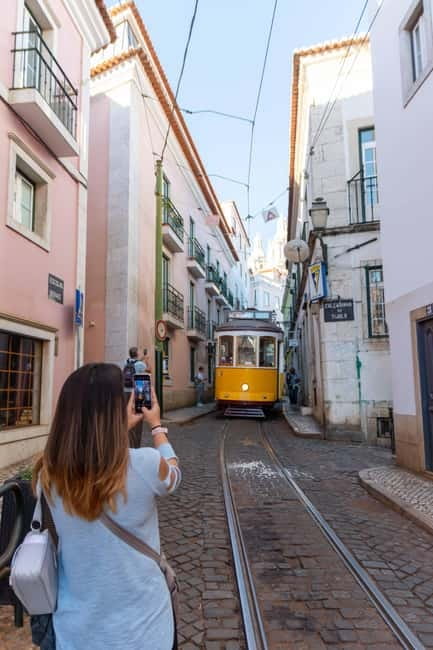 Alfama Photo Walk: Lisbon Photography Tour with a Local - Walking conditions and who should book