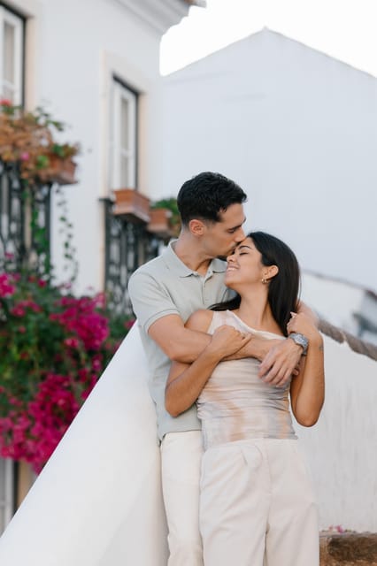 Algarve: 1 hour Couple & Family Photoshoot - A Friendly Approach for People Who Dislike Posing