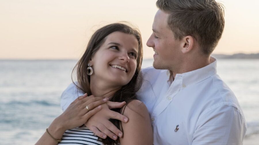 Algarve: Photoshoot for couple, family, portrait - What you receive after the one-hour session