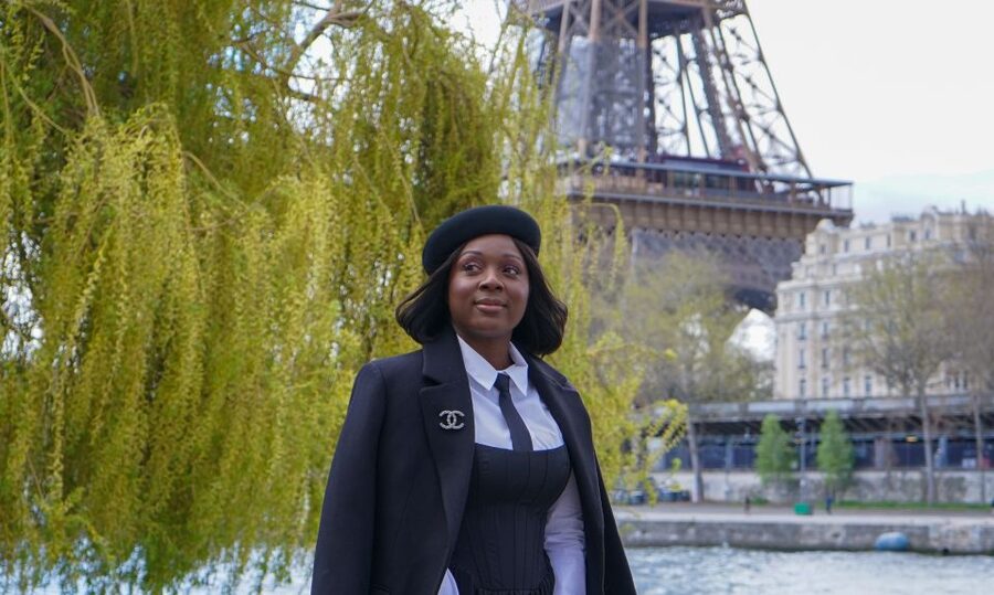 Amazing photo session in Paris - What you receive after the camera stops
