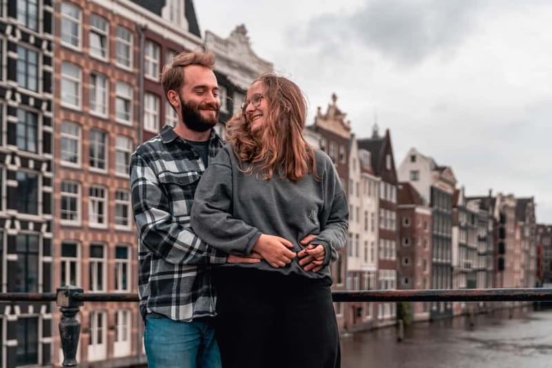 Amsterdam Canals Photoshoot: Private Solo, Family or Couples - Five finished images and the online gallery