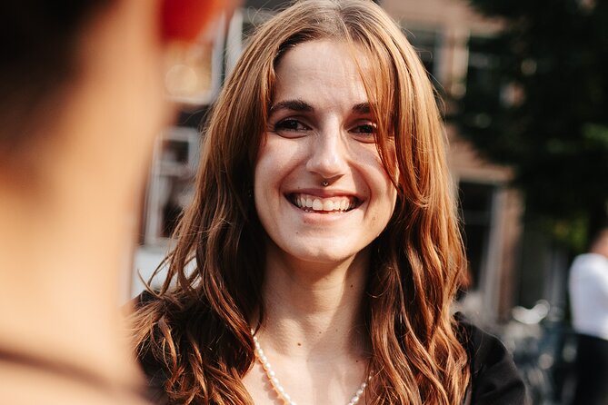 Amsterdam: Professional Photoshoot at the Canals - Meeting your photographer on Brouwersgracht