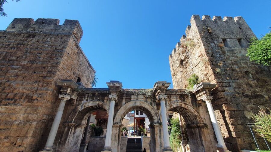 Antalya Photo Tour with Waterfalls, Old City & Boat Trip - Hotel pickup: one small detail that matters