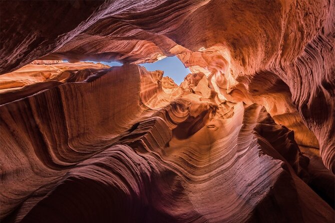 Antelope Canyon X Hiking Tour (with Option Upgrade to Photo Tour) - The photography upgrade: who should pay more?