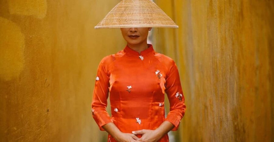 Ao Dai Photography: Traditional Attire Capture in Hoi An - Why ao dai photos work so well in Hoi An