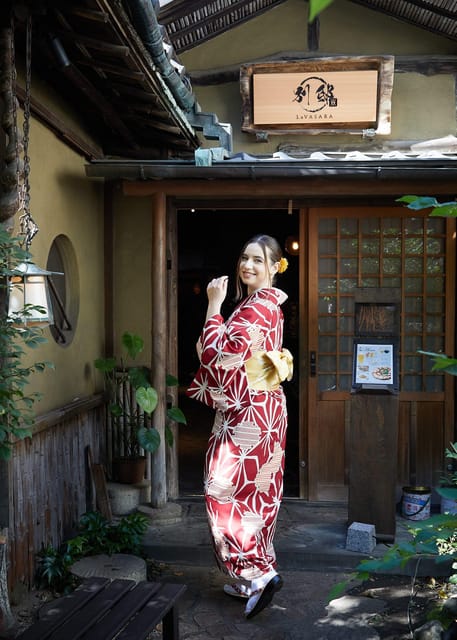 Asakusa Kimono Photography Tour - Walking through Asakusa with a camera ready