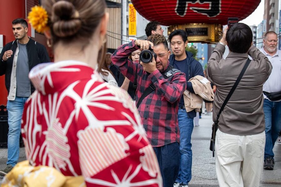 Asakusa Kimono Photography Tour - Choosing a kimono or summer yukata