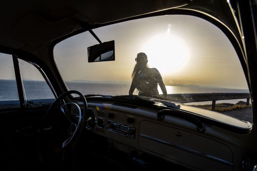Athens: Riviera Photo Tour in a Vintage Volkswagen Beetle - Piraeus and Kastella: the first coastal views