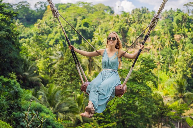 Bali Instagram: Gate of Heaven Temple Tour - The d’Alas jungle swing