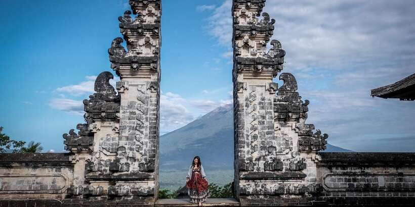 Bali: Lempuyang Temple Tour With Photographer Bali - Goa Raja Waterfall After the Forest Steps