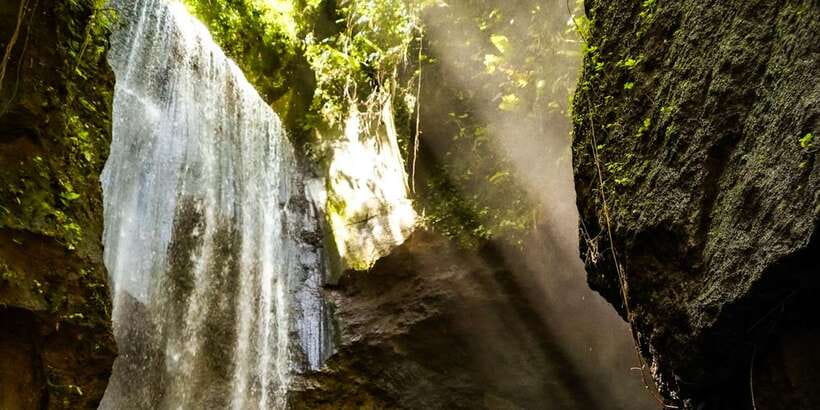 Bali: Lempuyang Temple Tour With Photographer Bali - Transport, Timing, and What the $35 Covers