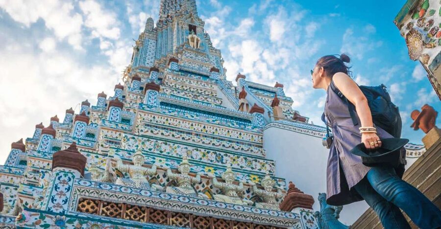 Bangkok: Instagram Spots & Half-Day Temples Tour - Wat Pho and the reclining Buddha