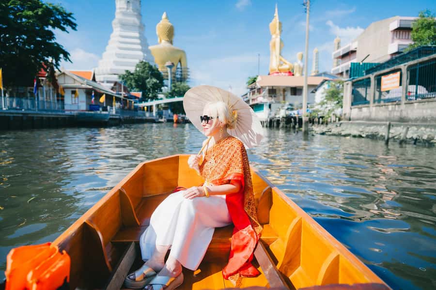 Bangkok:Thai costume with Long tail boat photoshoot - Starting at Model Thai Style Near Bang Phai MRT