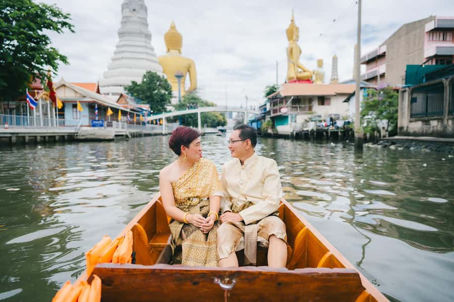 Bangkok:Thai costume with Long tail boat photoshoot - Photo Time at Bangkok’s Biggest Buddha