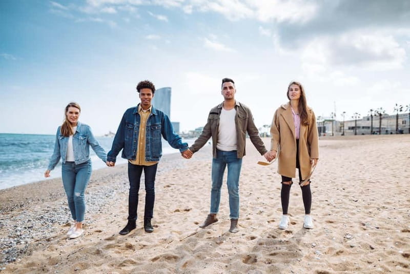 Barcelona: Beach Photoshoot - Beach Views, Chiringuitos, and the Sail Building