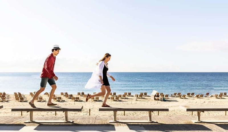 Barcelona: Beach Photoshoot - Meeting at La Beach Life on Carrer Sant Miquel Platja
