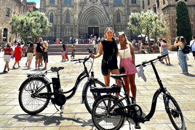 Barcelona E-Bike Photography Tour - Arc de Triomf and Barcelona’s grand civic side