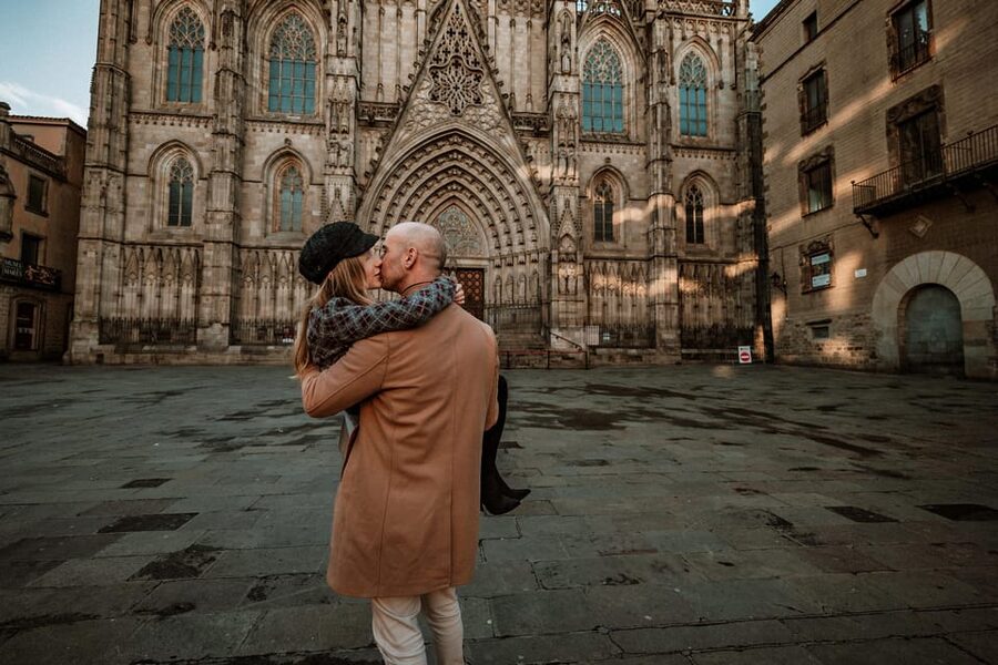 Barcelona: Gothic Quarter Cinematic Photoshoot and Guide - Plaça Sant Felip Neri and its quiet mood
