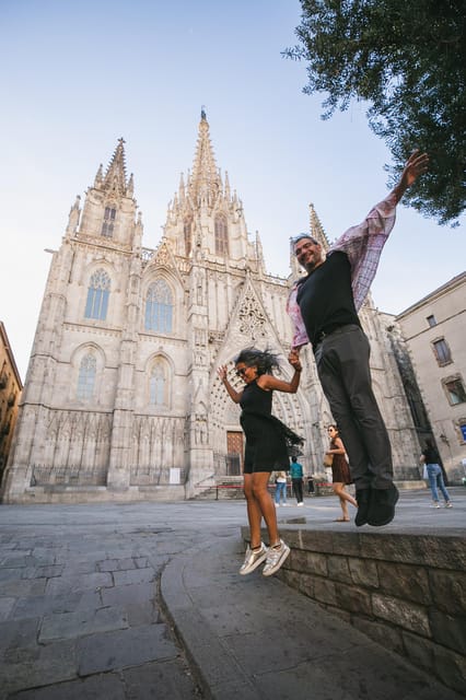 Barcelona: Gothic Quarter Private Photoshoot Experience - Timing, communication, and small practical points