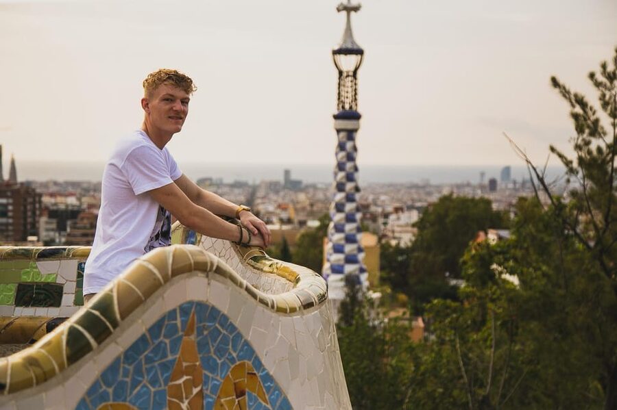 Barcelona: Park Güell Private Photography Experience - Receiving your images within 24 hours
