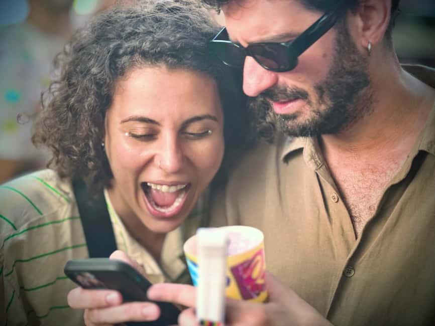 Barcelona: Phone Photography Tips & Tricks - Park & Old Town - Ciutadella Park and the phone’s zoom tricks