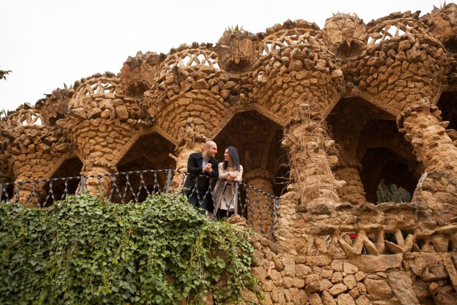 Barcelona: Private Full Park Güell Photoshoot - Who gets the most from this experience