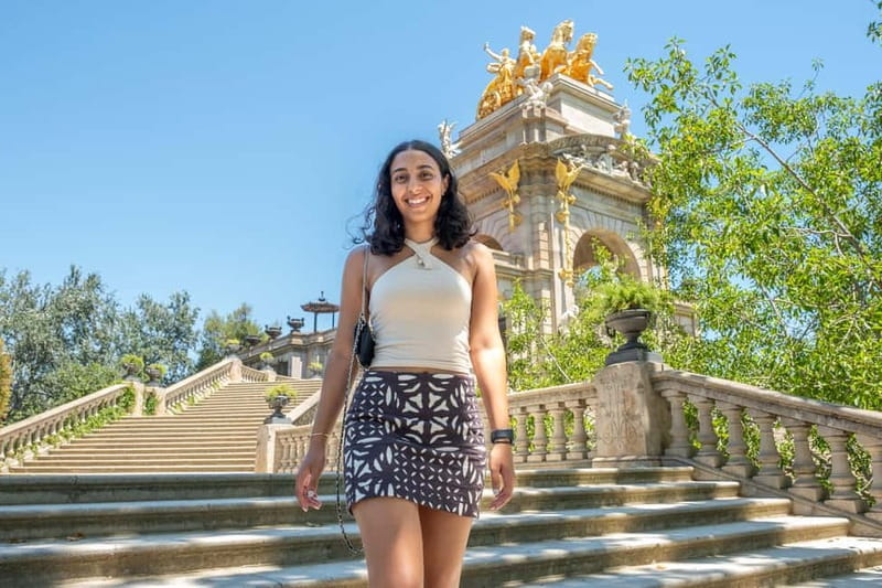 Barcelona: Private Photoshoot in Ciutadella Park with Ami - How the 90-minute session is likely to feel