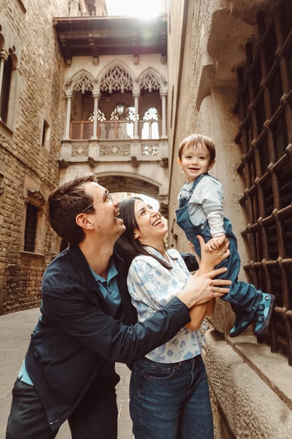 ✅ Barcelona: Sightseeing Professional Photoshoot Session - What the group format feels like
