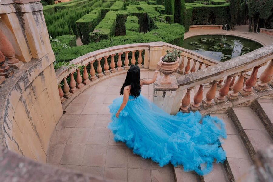 Barcelona Tourist Photographer - Exclusive Photoshoots - Price and value for two people