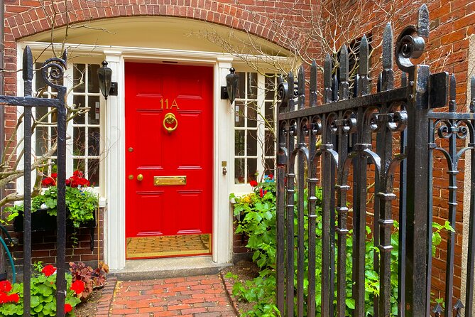 Beacon Hill Boston History + Photo Walking Tour (SMALL Group) - Boston Common, the State House, and the Public Garden