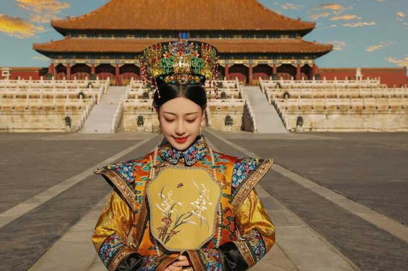 Beijing: Must-Try Chinese Ancient Costume Rental& Photoshoot - Wearing the costume after the shoot