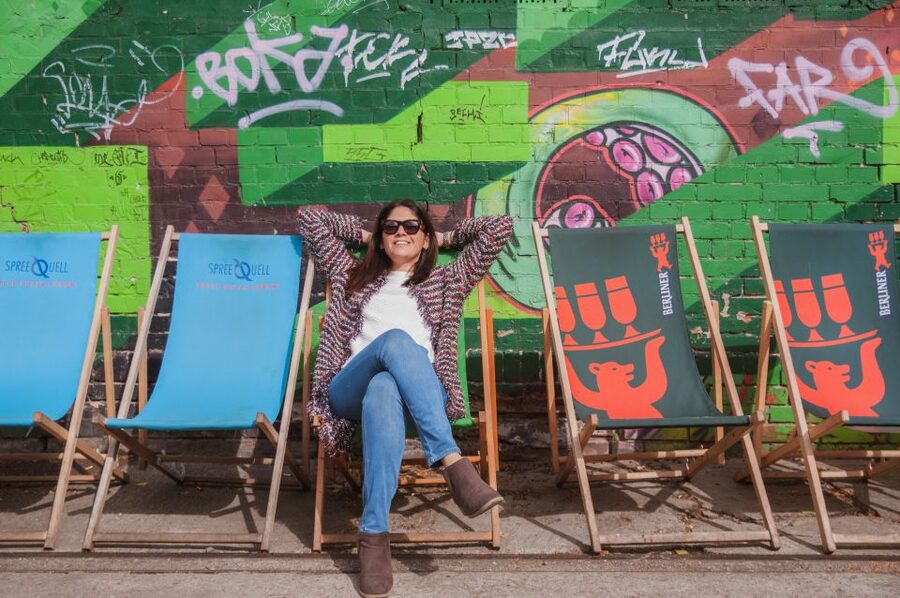 Berlin: Alternative Culture Walking Tour & Photoshoot - Eastside Gallery and the Berlin Wall
