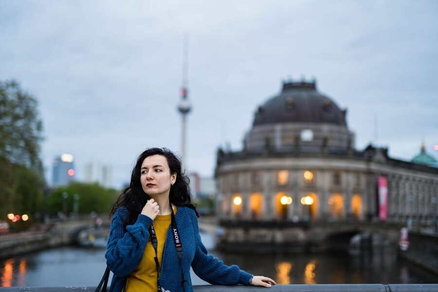 Berlin by Night: Private Photoshoot at Illuminated Cityscape - What this Berlin night photoshoot is really about