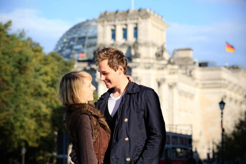 Berlin Essentials: Private Photoshoot at Berlin's top sites - Choosing the right Berlin backdrops