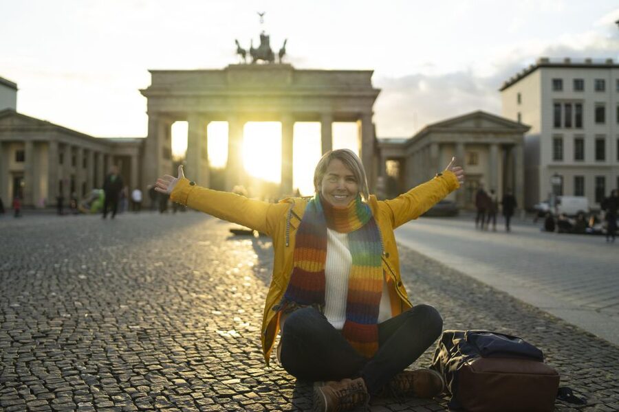 Berlin Essentials: Private Photoshoot at Berlin's top sites - Getting comfortable in front of the camera