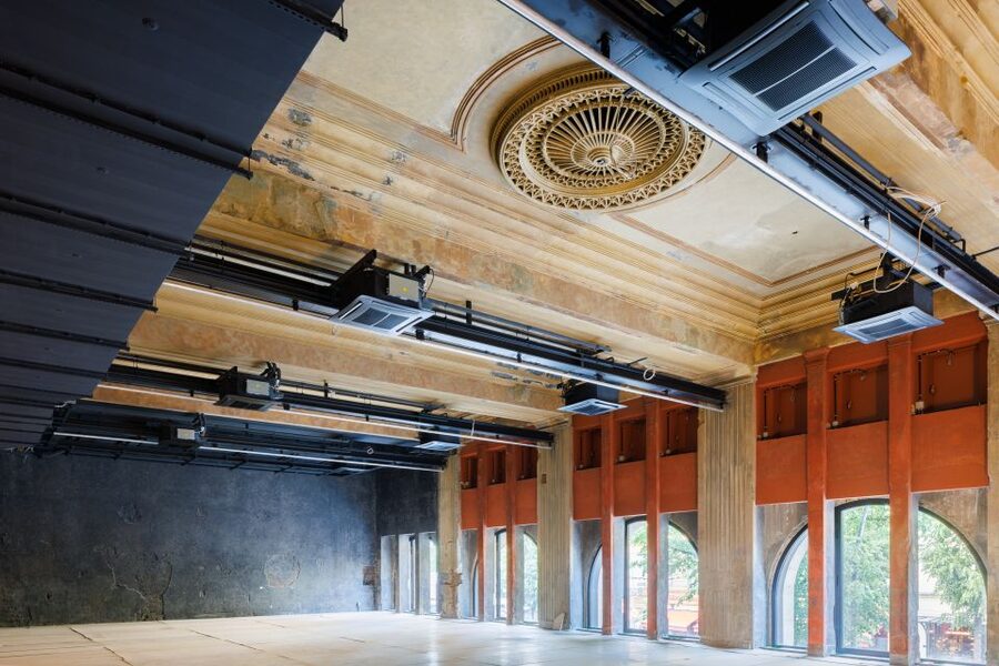 Berlin: Fotografiska Photography Exhibition Ticket - Entering a 115-Year-Old Berlin Building