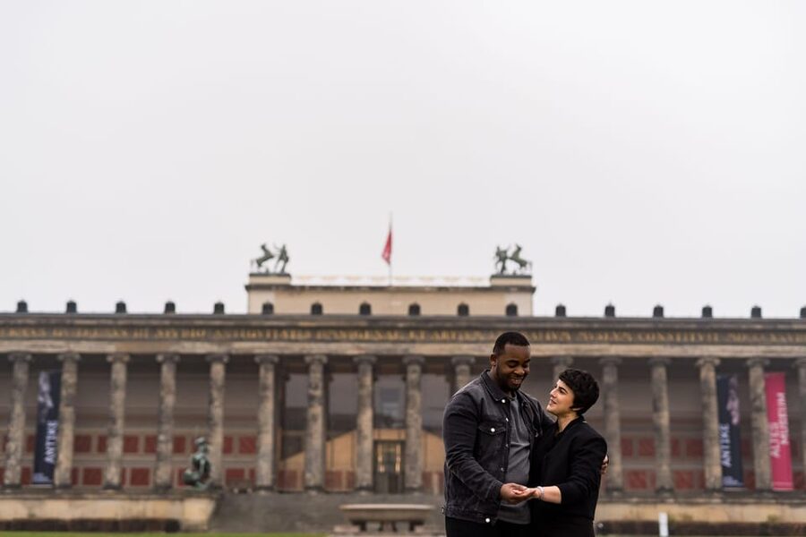 Berlin Love Story: Surprise Proposal Photography Session - The photography style: candid first, guided portraits second