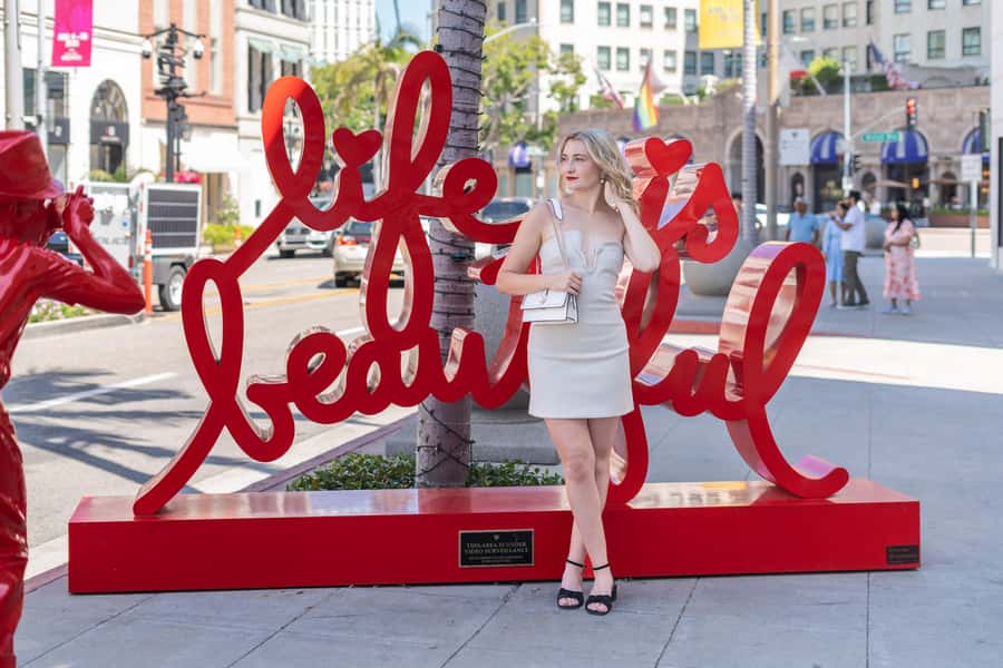 Beverly Hills: Photoshoot with Edited Images - Who should book this photo walk?