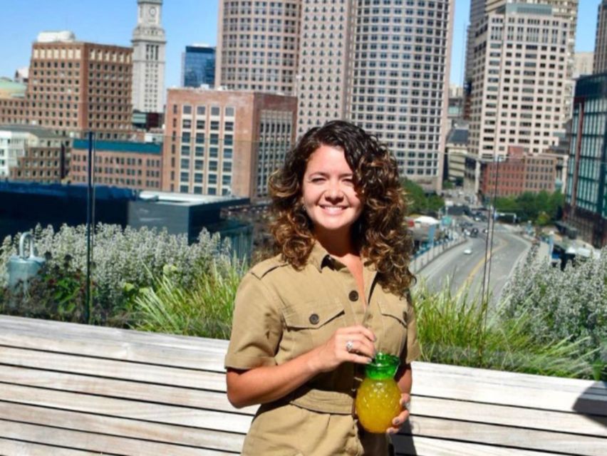 Boston: Private Walking Photography Tour - The café review and smartphone coaching